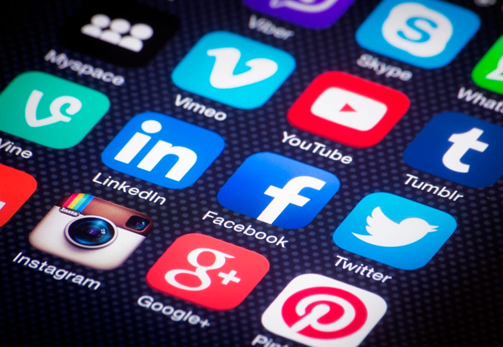 aplikacje, app, google, facebook, instagram, twitter, Voyager