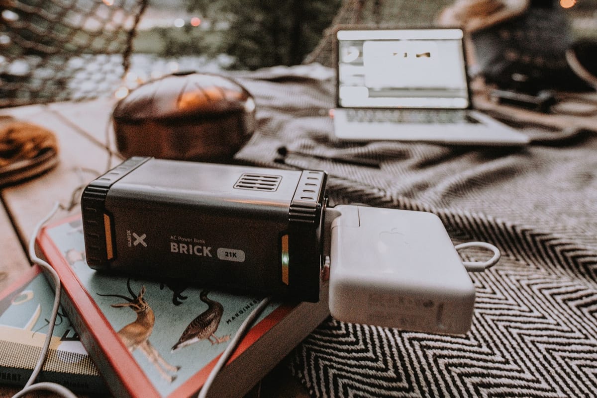 Xtorm rewolucjonizuje systemy zasilania przenośnego za sprawą powerbanków 2 w 1
