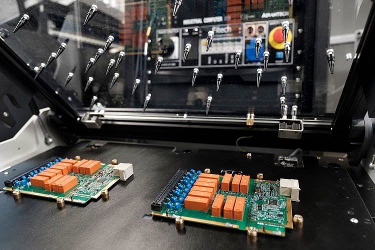 branża IT, półprzewodniki, elektronika, testy ICT