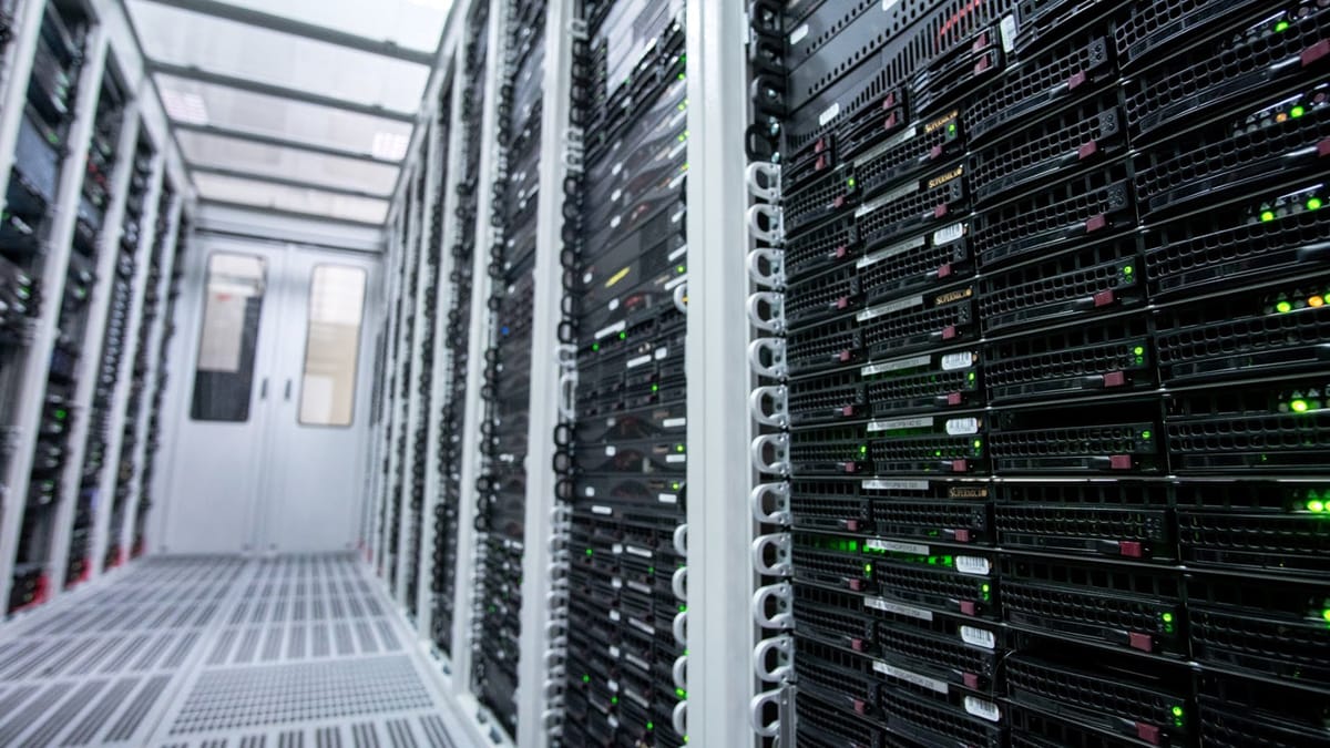 Powiew świeżości w Atmanie. Lenovo wchodzi do gry