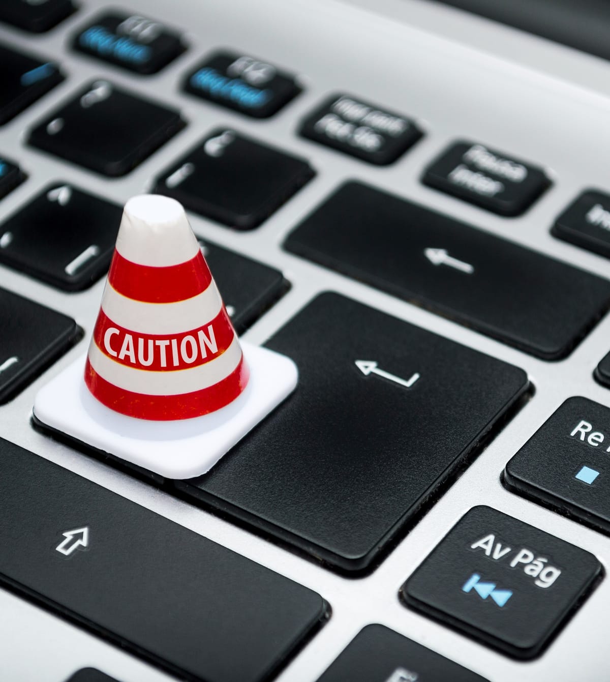 RODO: 5 faktów, o których musisz pamiętać, pracując w zdalnym/hybrydowym zespole