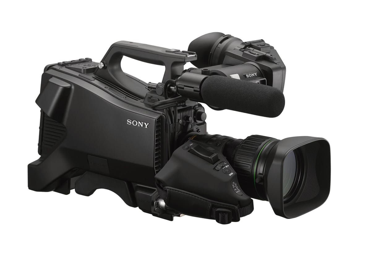 Sony powiększa ofertę kamer do produkcji w 4K na żywo o nowy model HXC-FZ90