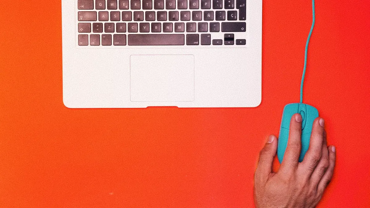 Clickjacking jako element łańcucha ataku: niedoceniane zagrożenie w architekturze bezpieczeństwa