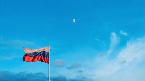 A secret supply route for Russian armaments has been uncovered. Traces lead to Siemens and China