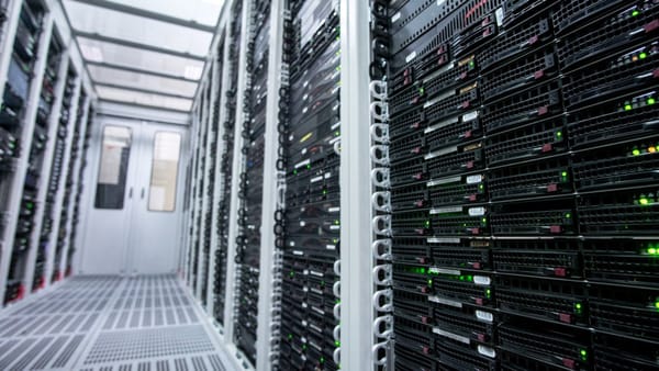 Powiew świeżości w Atmanie. Lenovo wchodzi do gry