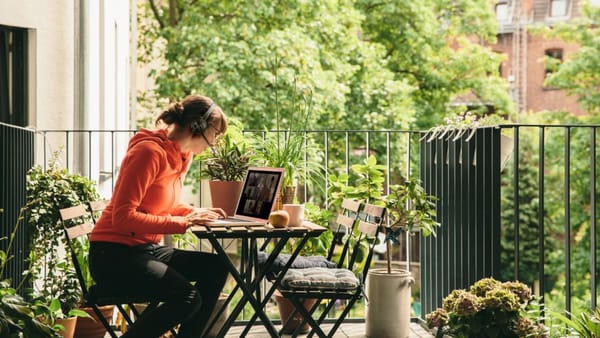 Workation – nowy trend czy sposób na ucieczkę od służbowych obowiązków?