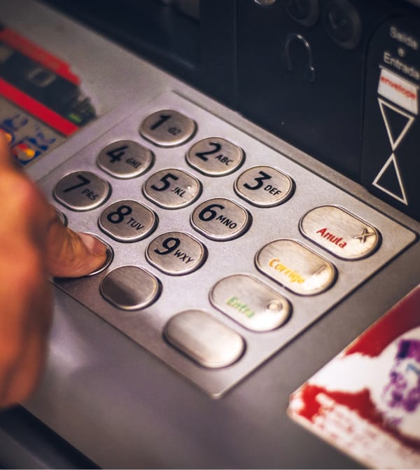 Bank odpowiada za atak hakerski na konto klienta - Jest rewolucyjny wyrok sądu