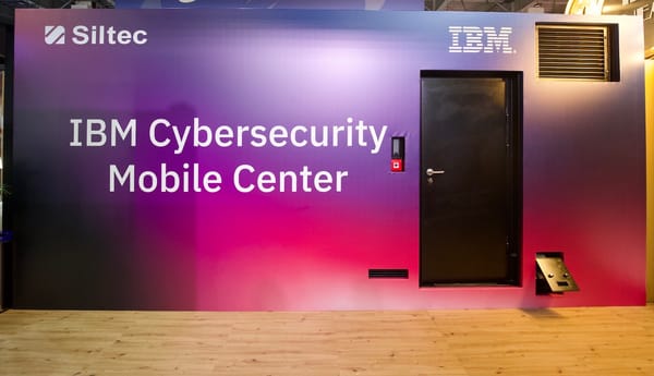 IBM Cybersecurity Mobile Center - Impact 23 Poznan fot.1