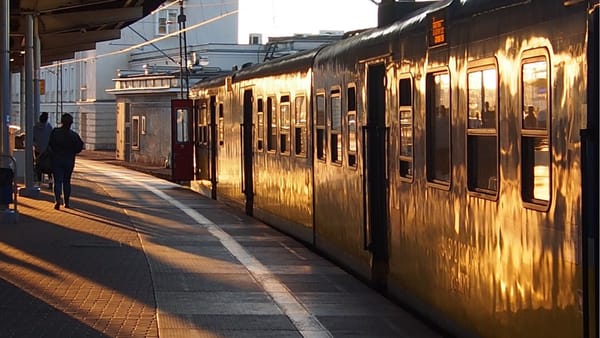 Kolejnych 12 pociągów stanęło. Incydenty na kolei nie ustają mimo zatrzymań