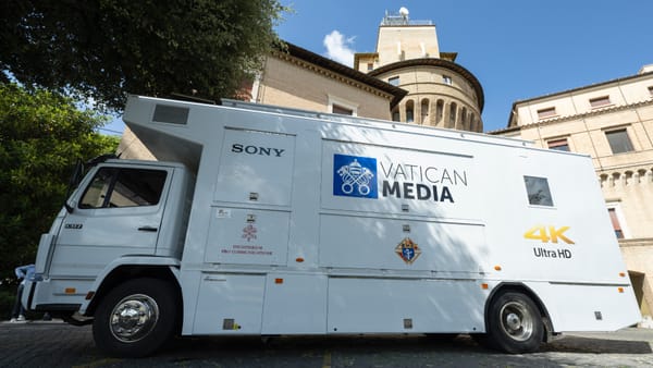 Watykan, Sony