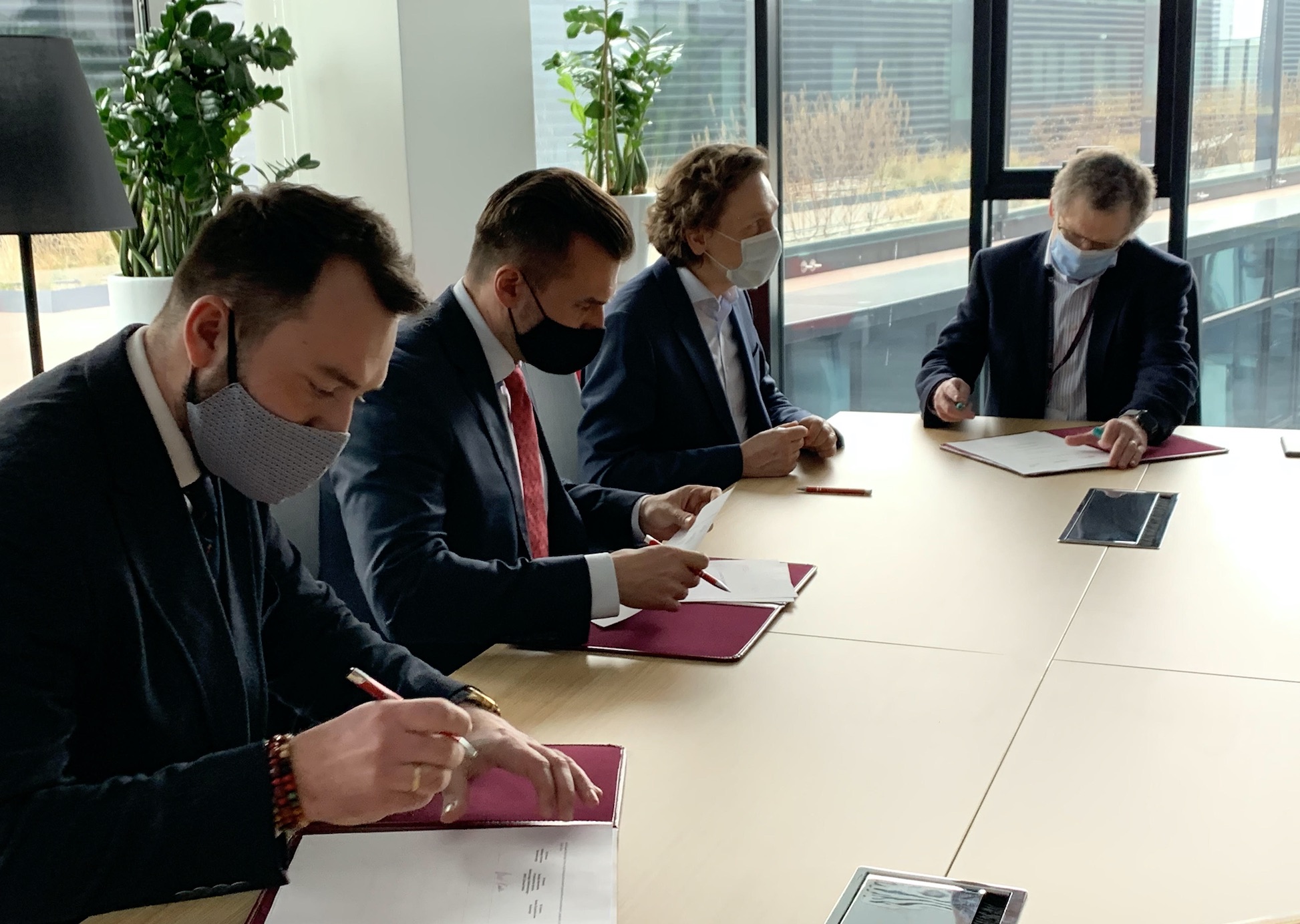 BGK, Cyfrowa Polska, PIE